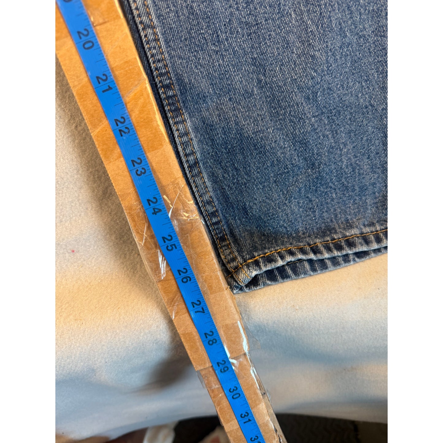 Levi's 550 Relaxed Fit Jeans - 38x30