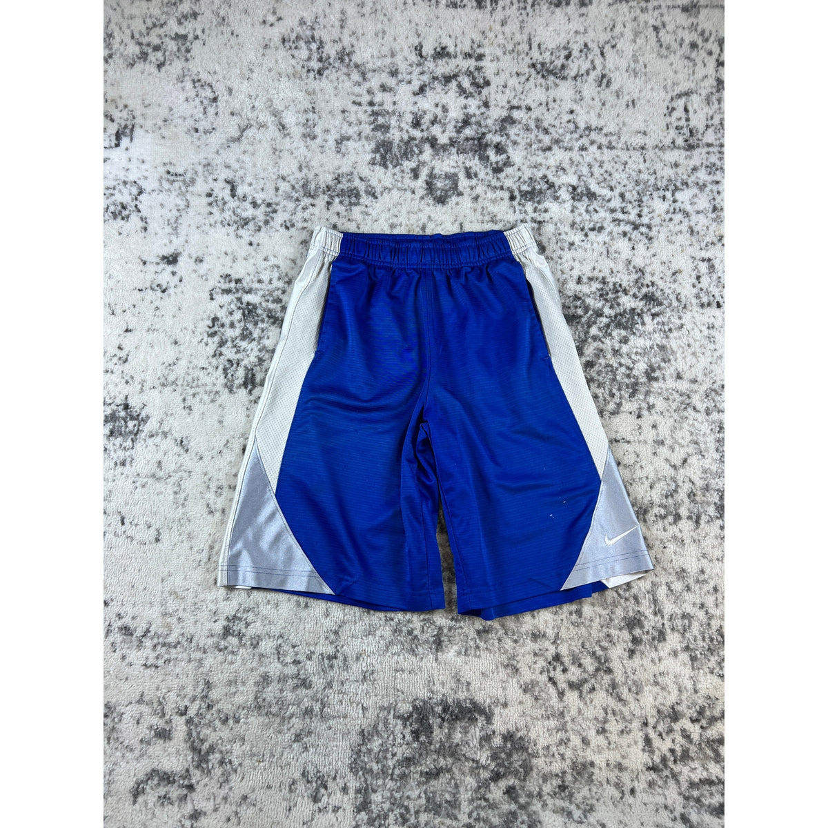 Y2k Blue Nike Mesh Basketball Shorts - L