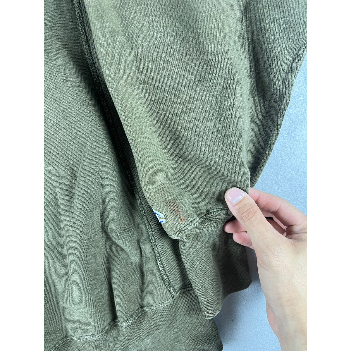 Vintage Champion Reverse Weave Sweatshirt - L