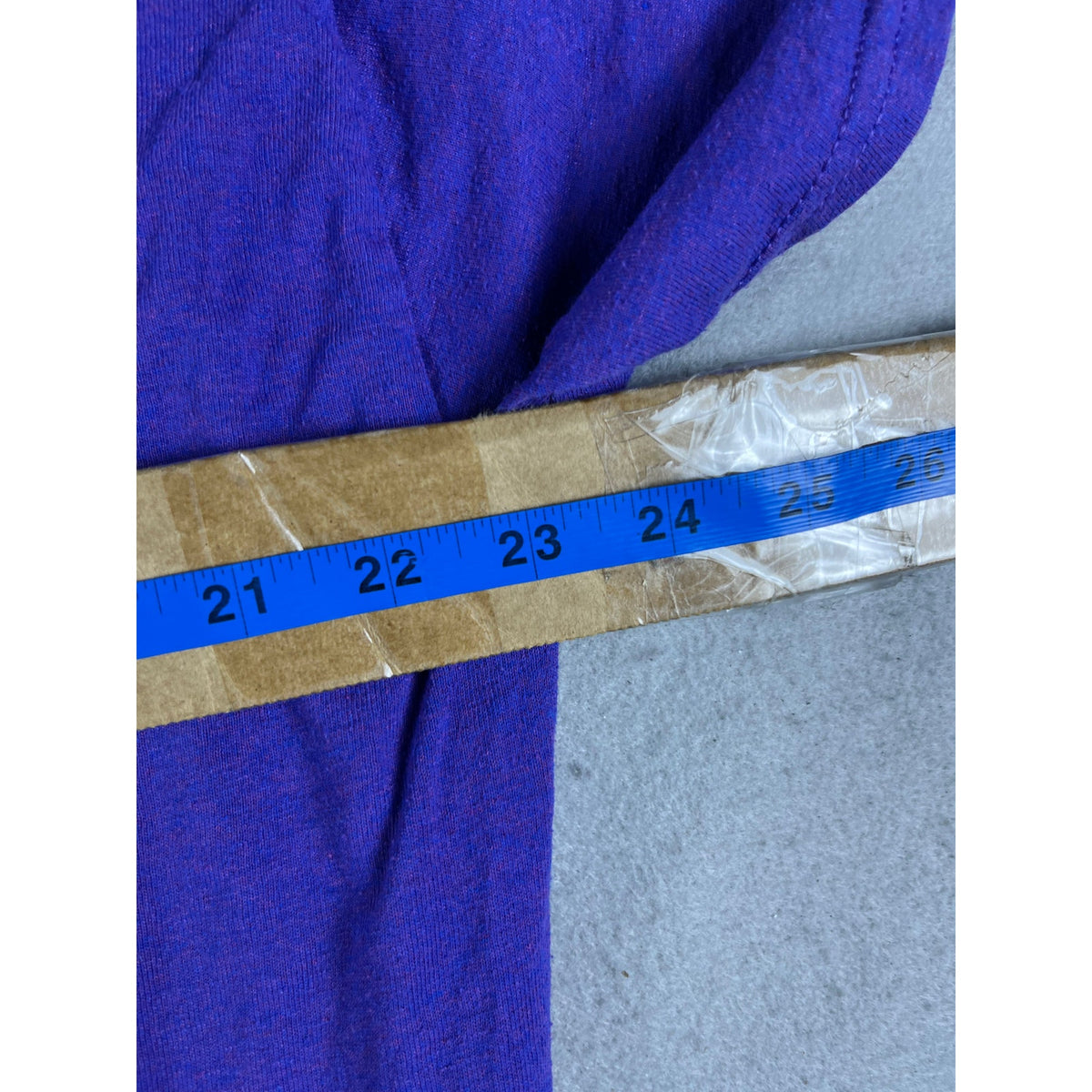 Gildan Nike Swoosh Graphic Shirt - XL