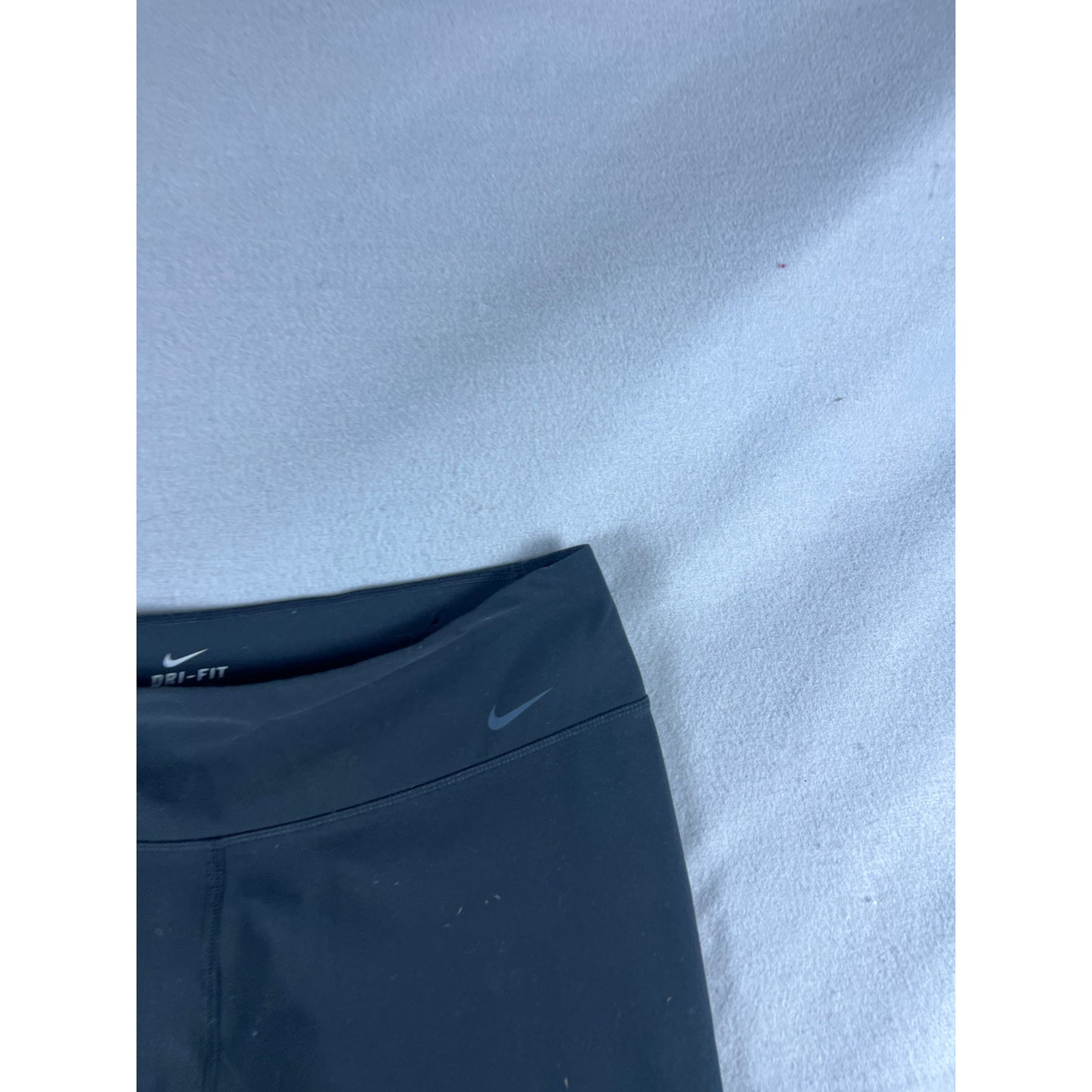 Nike Dri-Fit Capri Leggings - XL