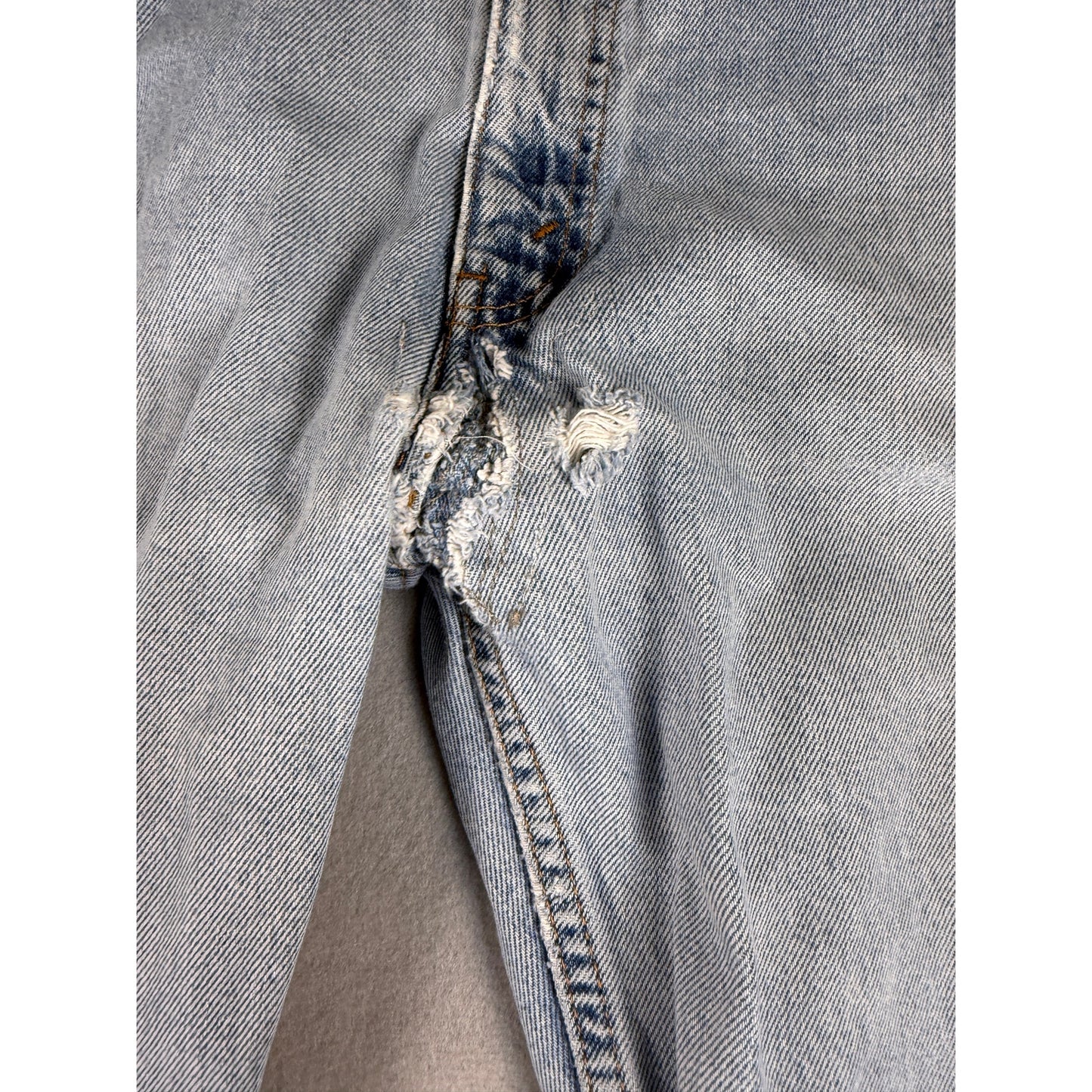 Levi's 505 Distressed Jeans - 36x34