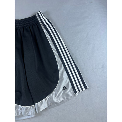 Vintage adidas Basketball Shorts - M