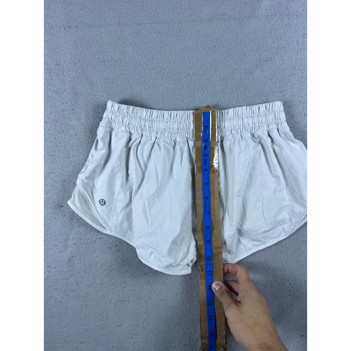 Lululemon Hotty Hot High-Rise Shorts - XS