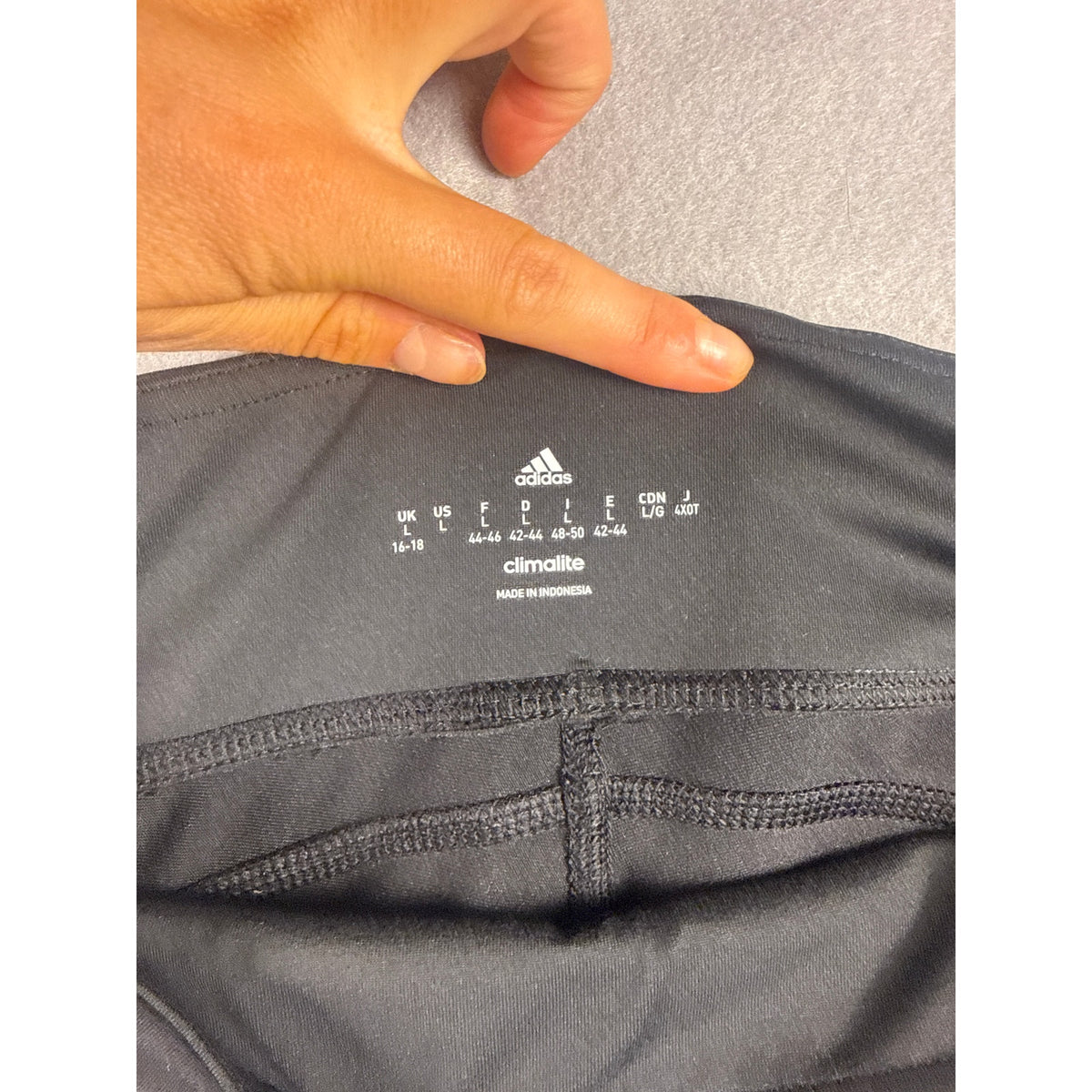 Adidas Climalite Capri Leggings - L