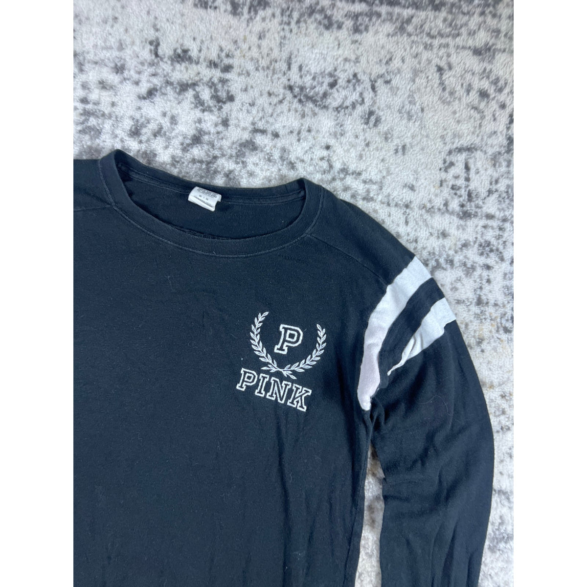 Victoria's Secret Cotton Graphic Long Sleeve - M