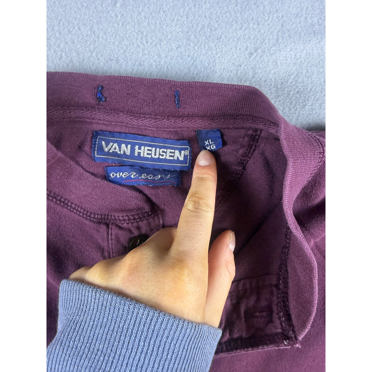 Van Heusen Henley Shirt - XL