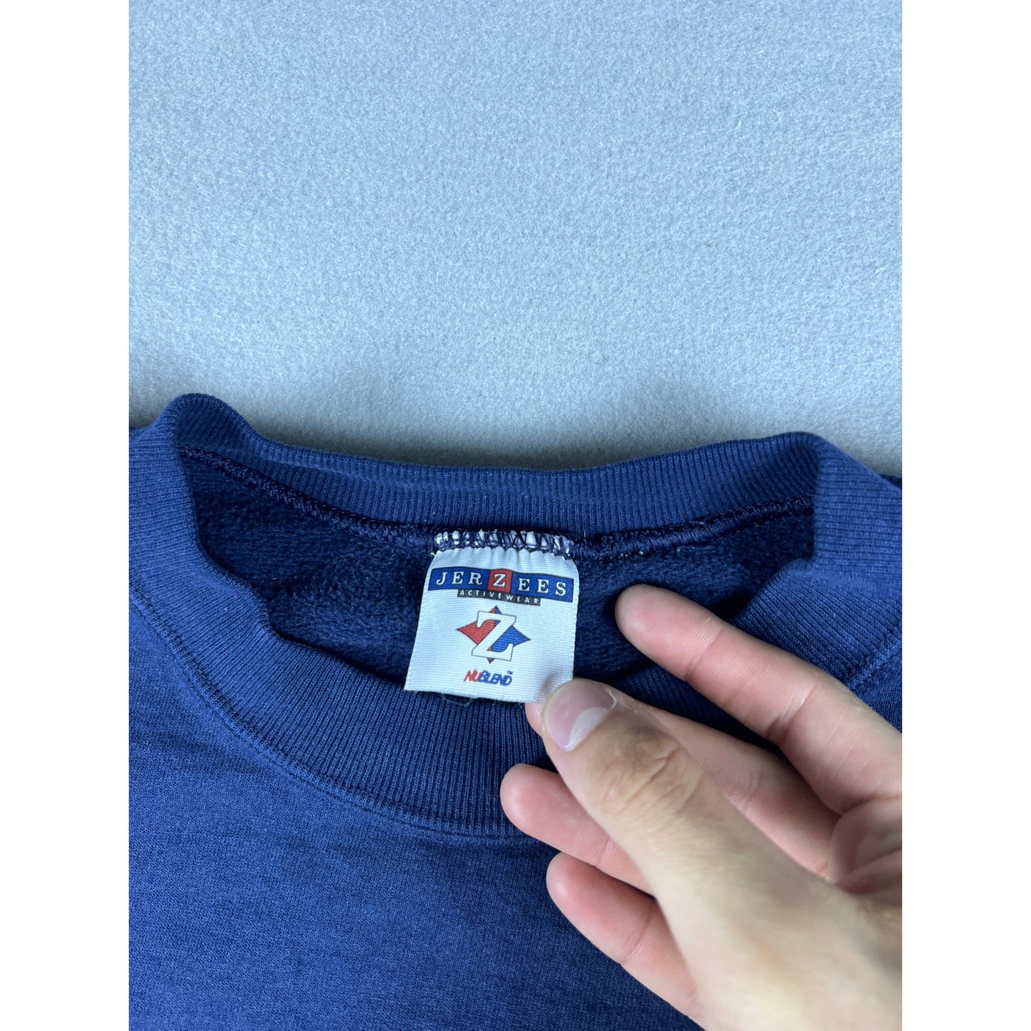 Vintage Minnesota Bird Winter Crewneck - XL