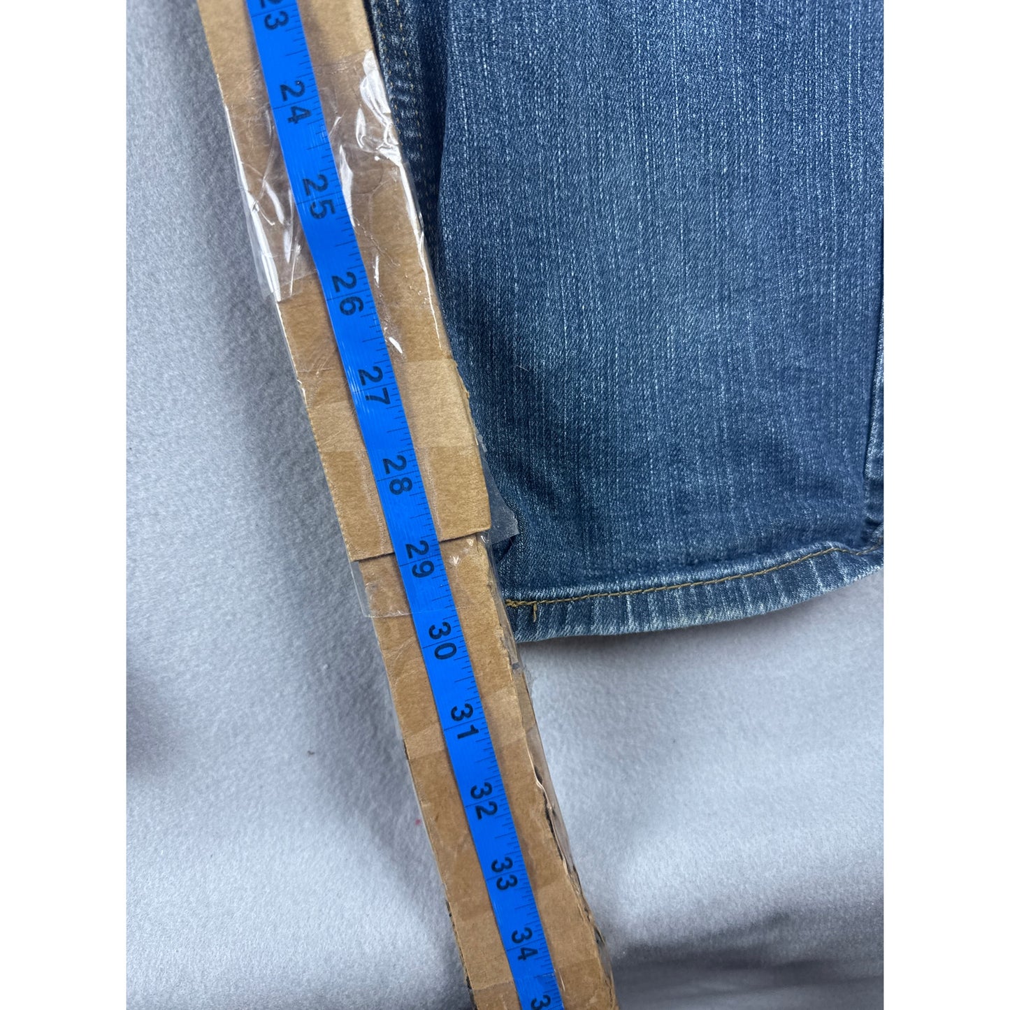 Signature by Levi Strauss Distressed Jeans - 32x34