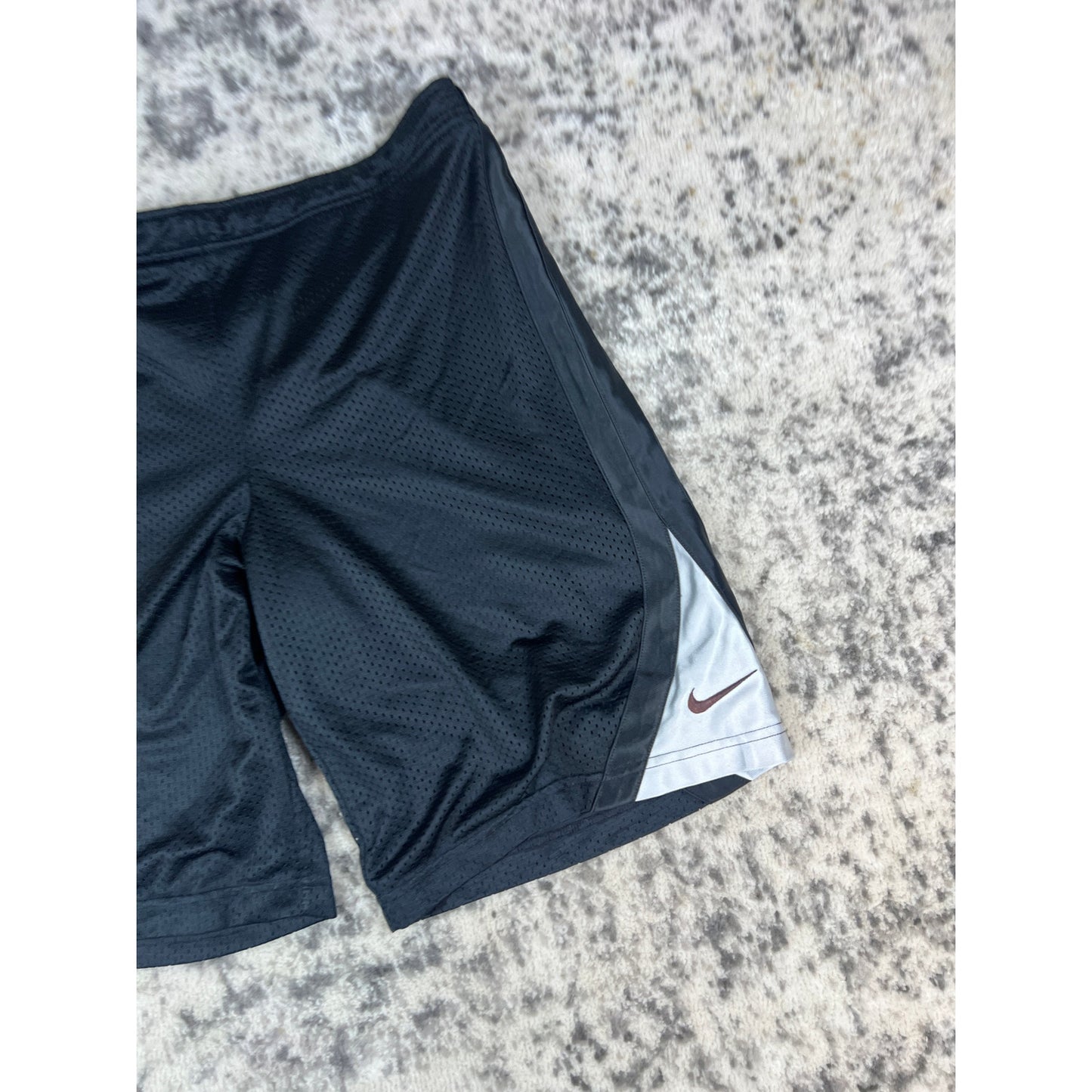 Y2k Black Nike Mesh Basketball Shorts - XL