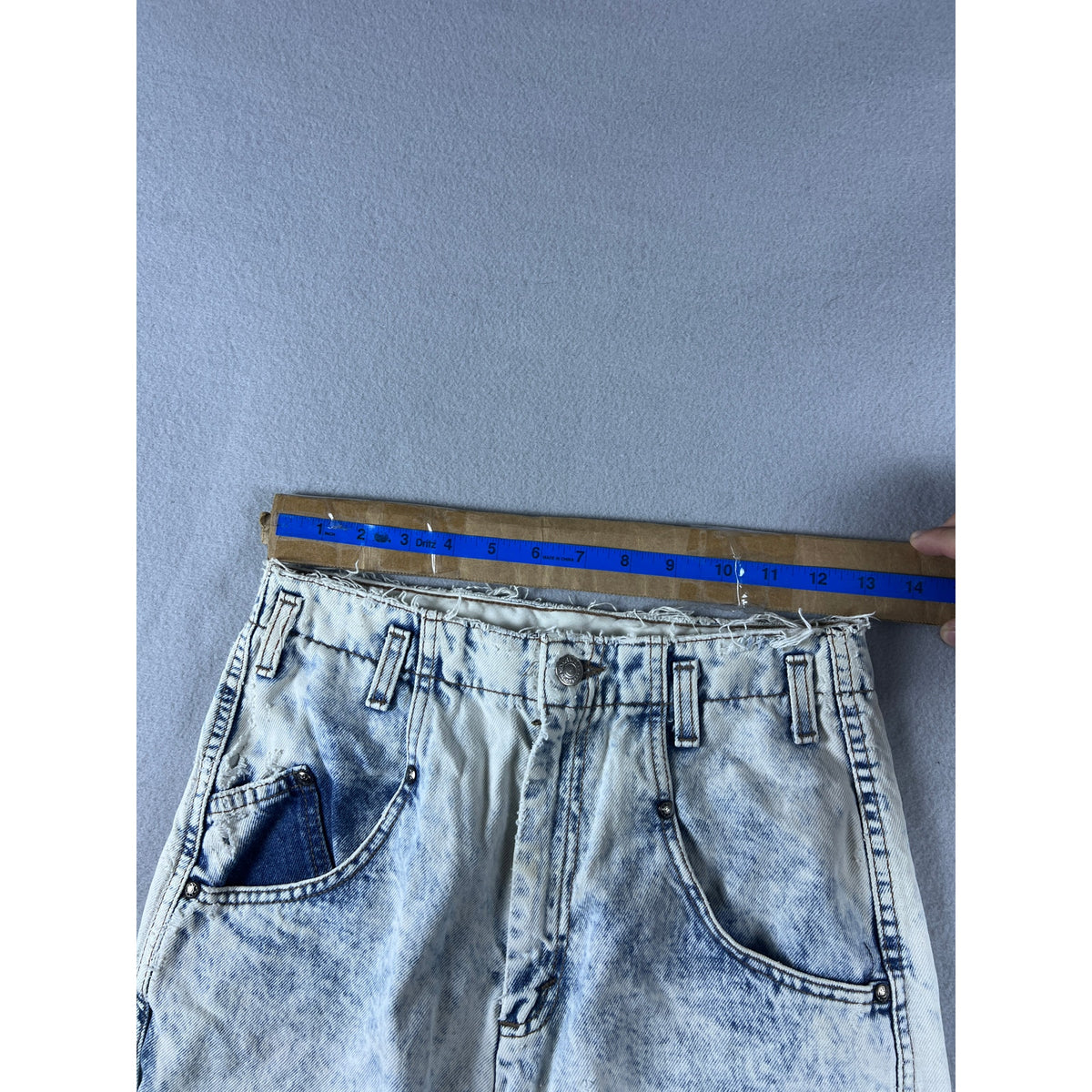 Vintage Levi's Acid Wash Denim Shorts Womens - XS