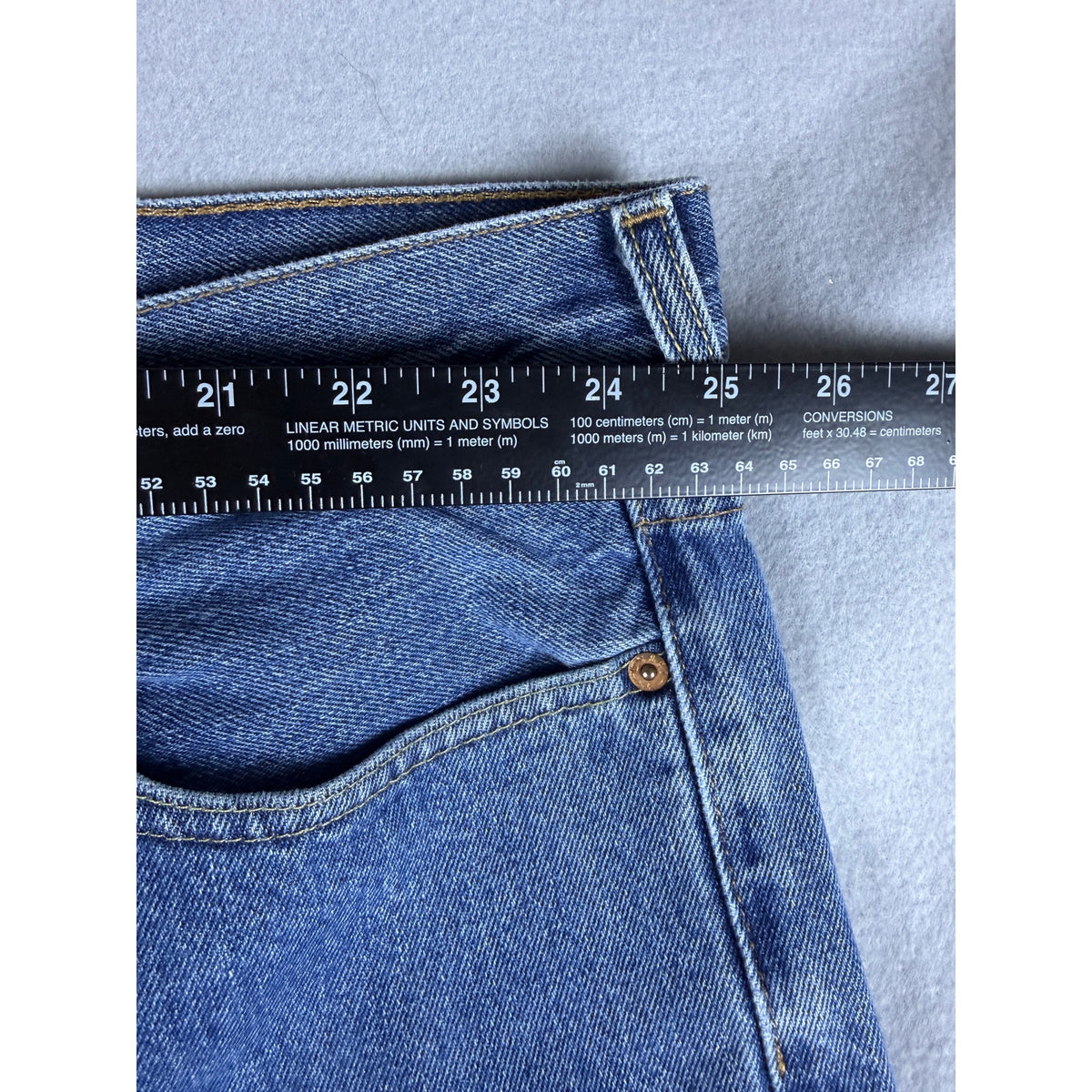 Levi's 550 Relaxed Fit Jeans - 50x32