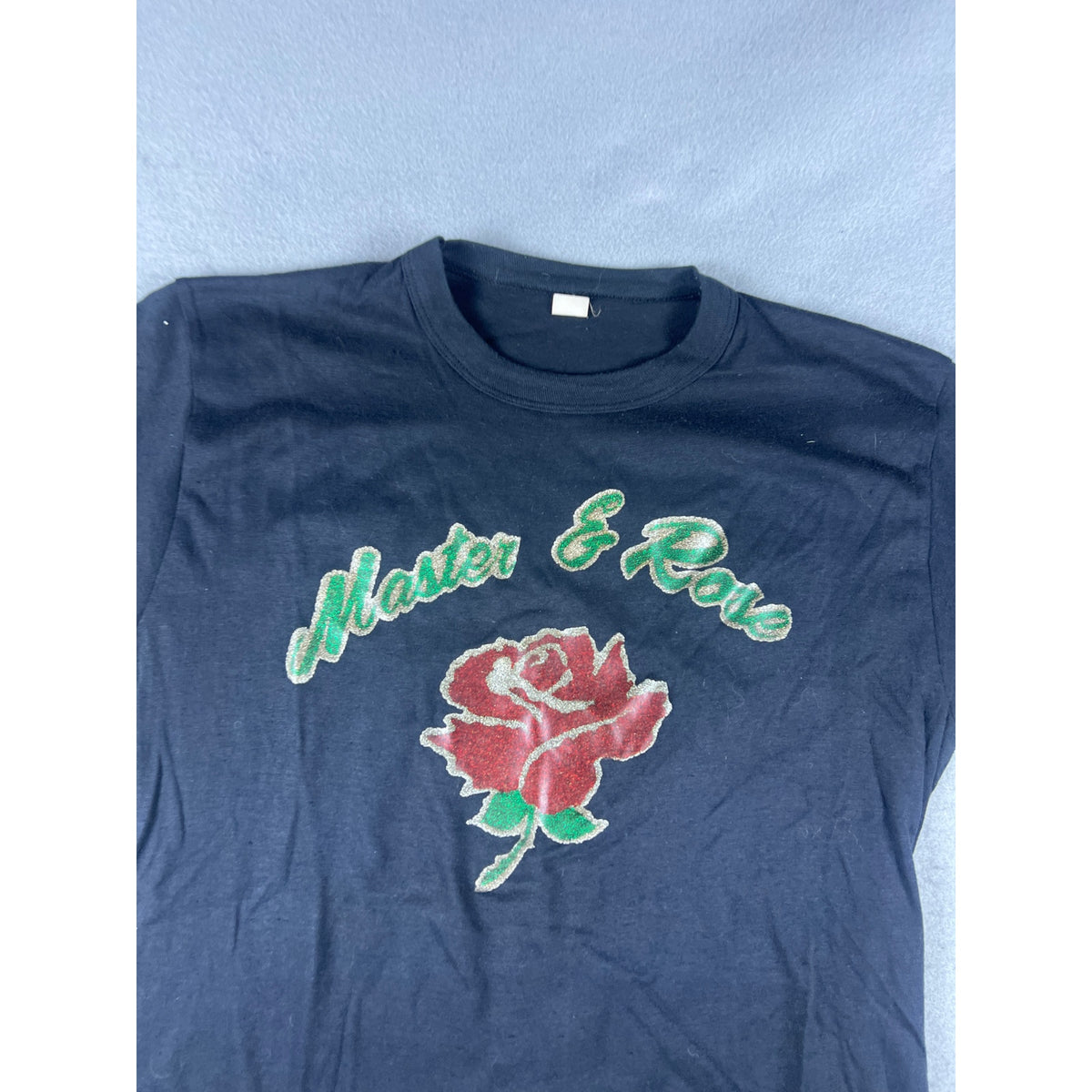Vintage Y2K Master & Rose T-Shirt - L