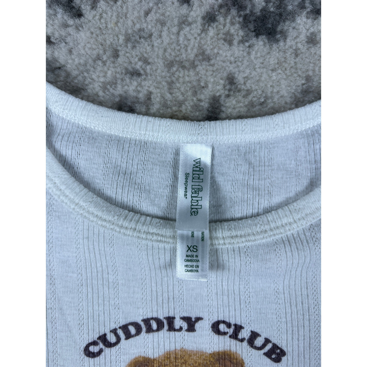 Teddy Bear T-Shirt Cuddly Cub Womens XS White Cute Graphic Tee Y2K