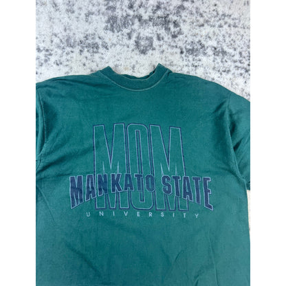 Vintage Mankato State University Mom T-Shirt - L
