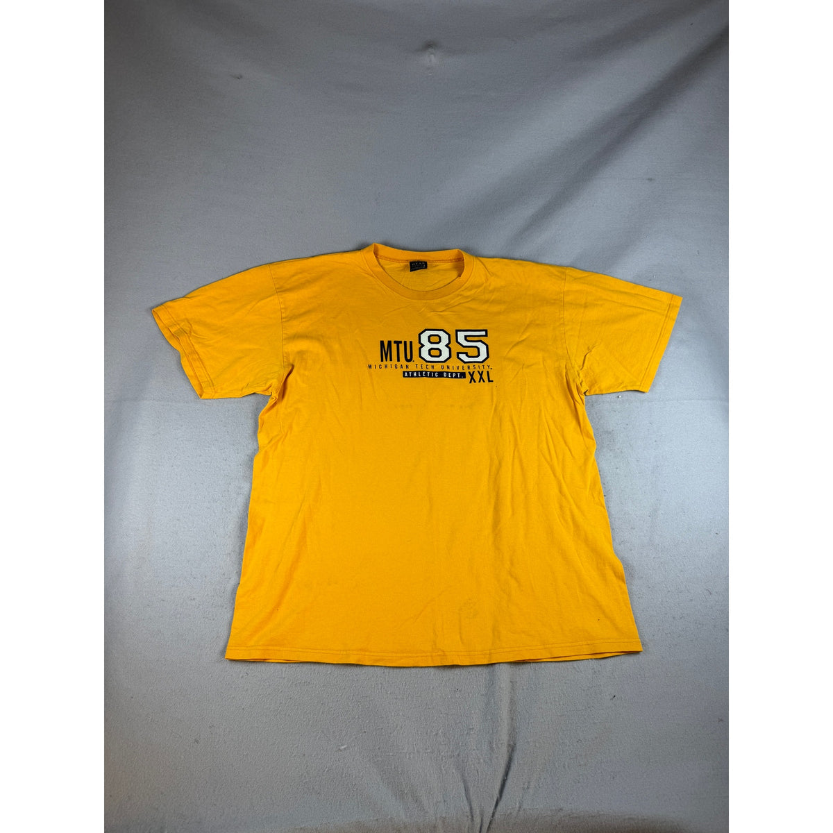 Michigan Tech University MTU T-Shirt - XL