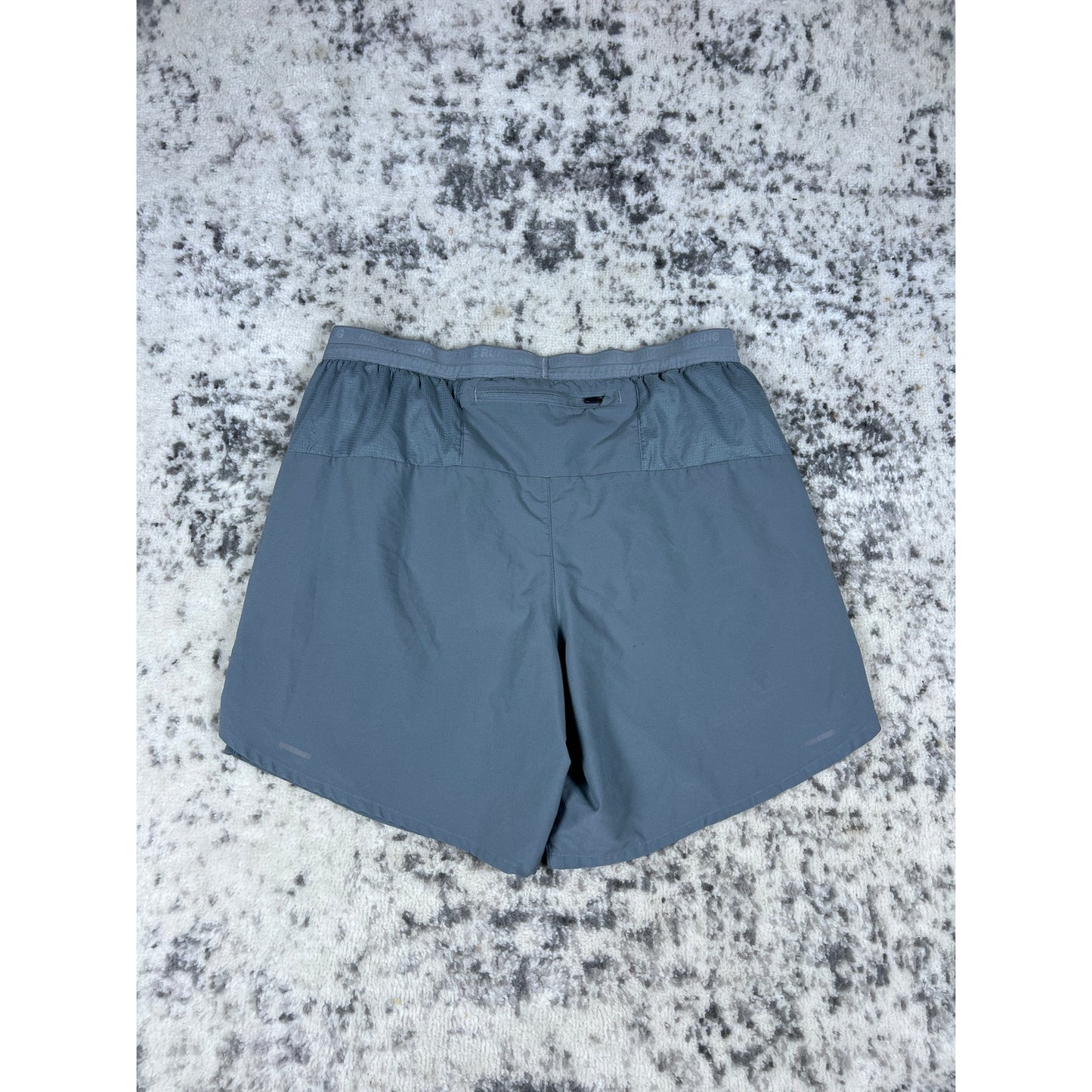 Nike Dri-FIT Mens Gray Shorts - L