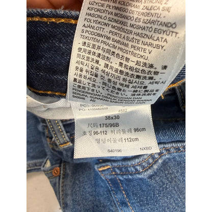Levi's 550 Relaxed Fit Jeans - 38x30