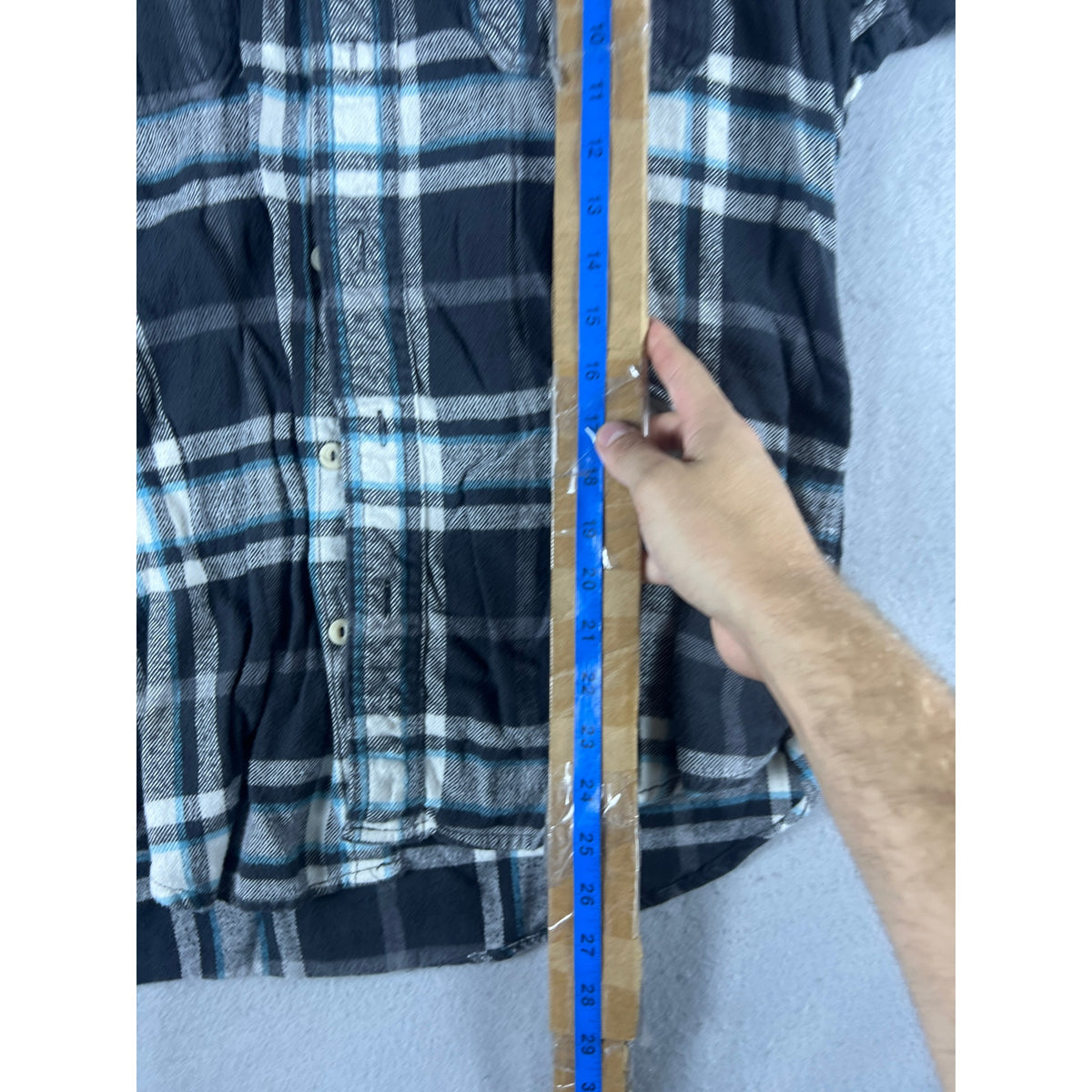 American Eagle Athletic Fit Flannel Plaid Shirt - L