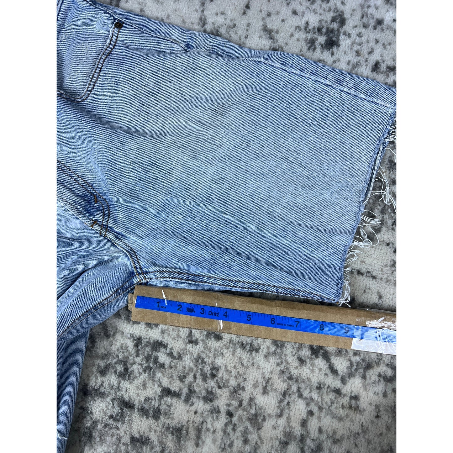Y2K Levi's 505 Denim Shorts - 34
