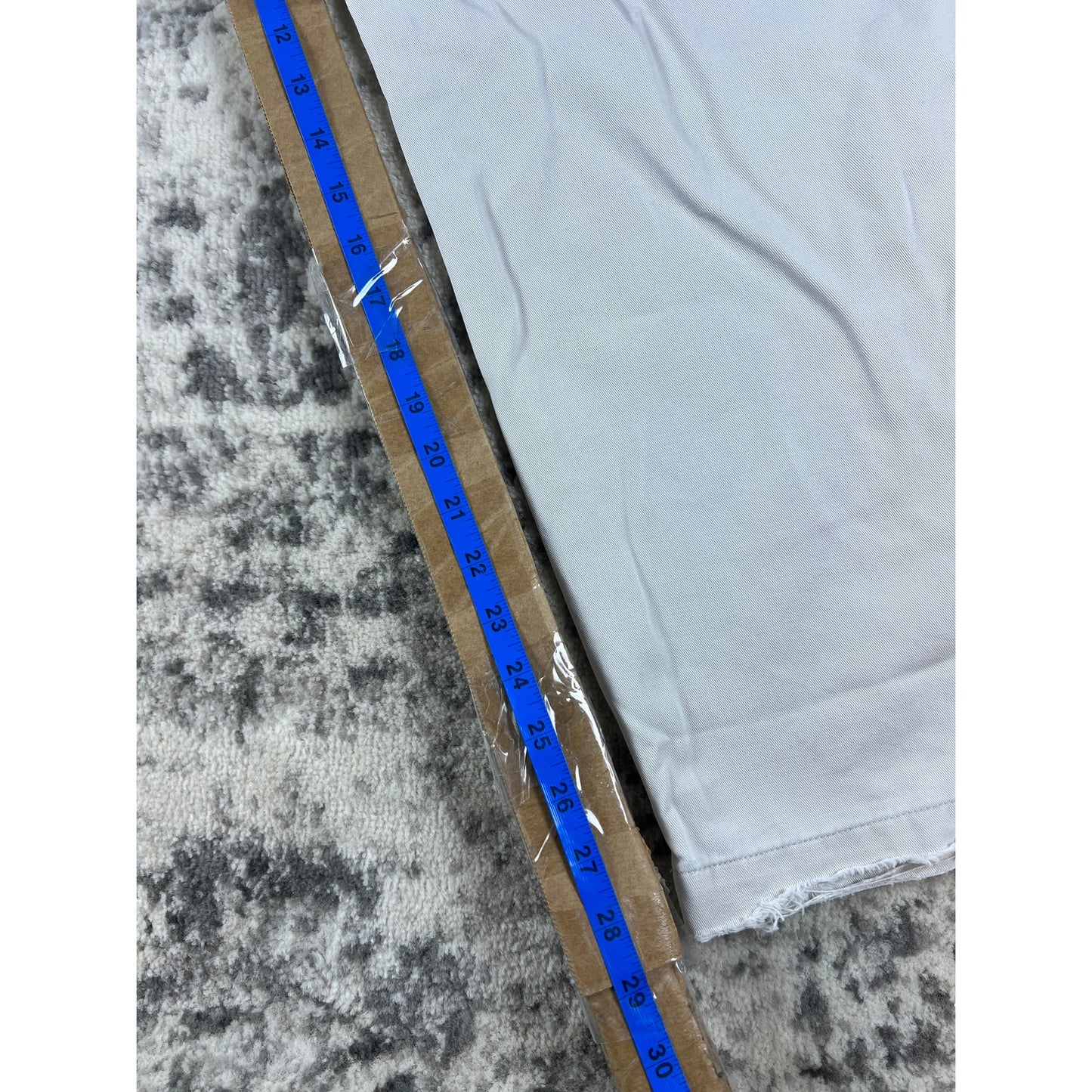 Vintage Cream Dockers Pleated Pants - 32