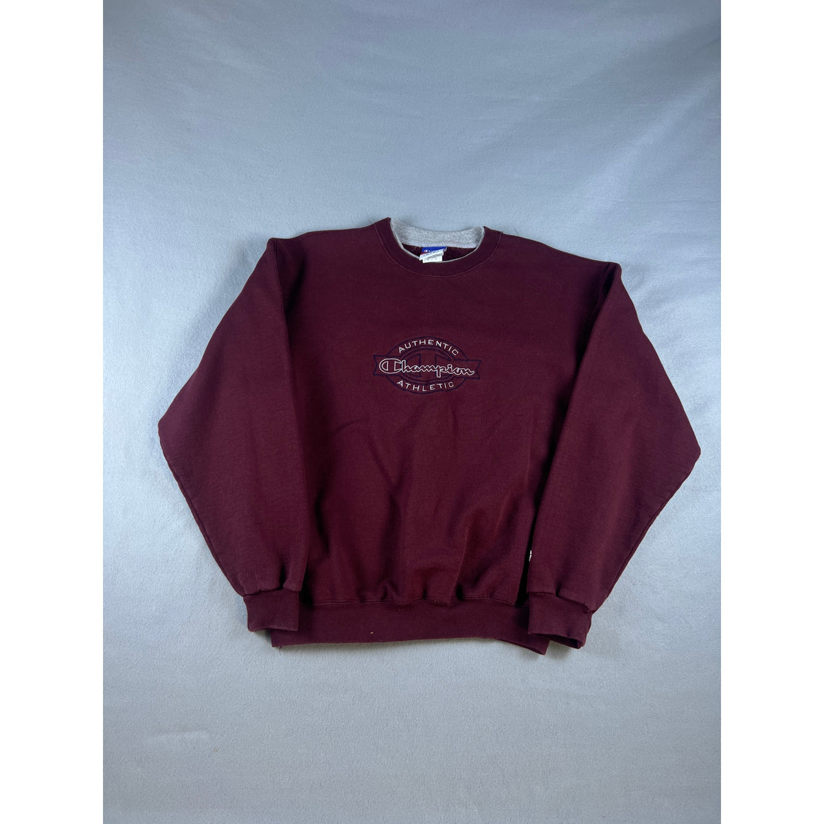 Vintage Y2K Champion Sweatshirt - M