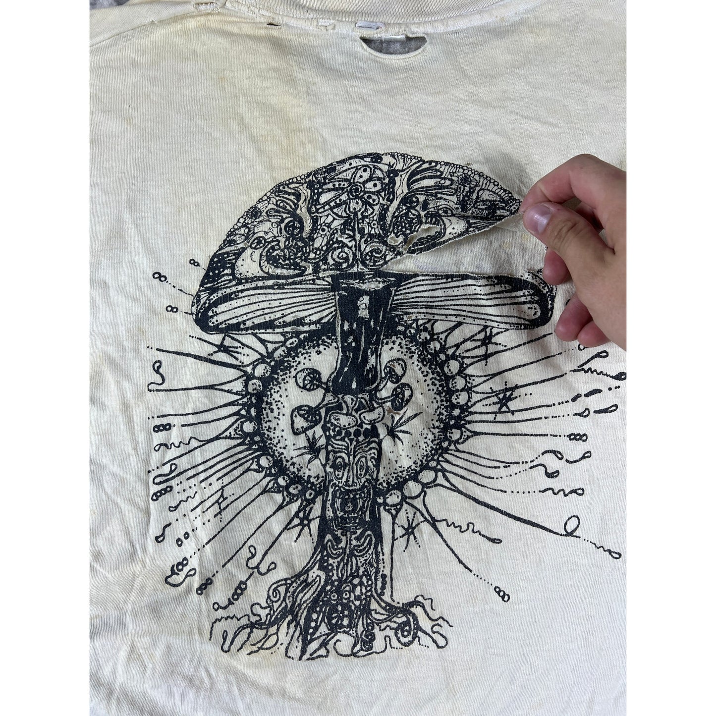 Vintage Mushroom Tree Graphic T-Shirt Mens XL Psychedelic Nature Art Tee