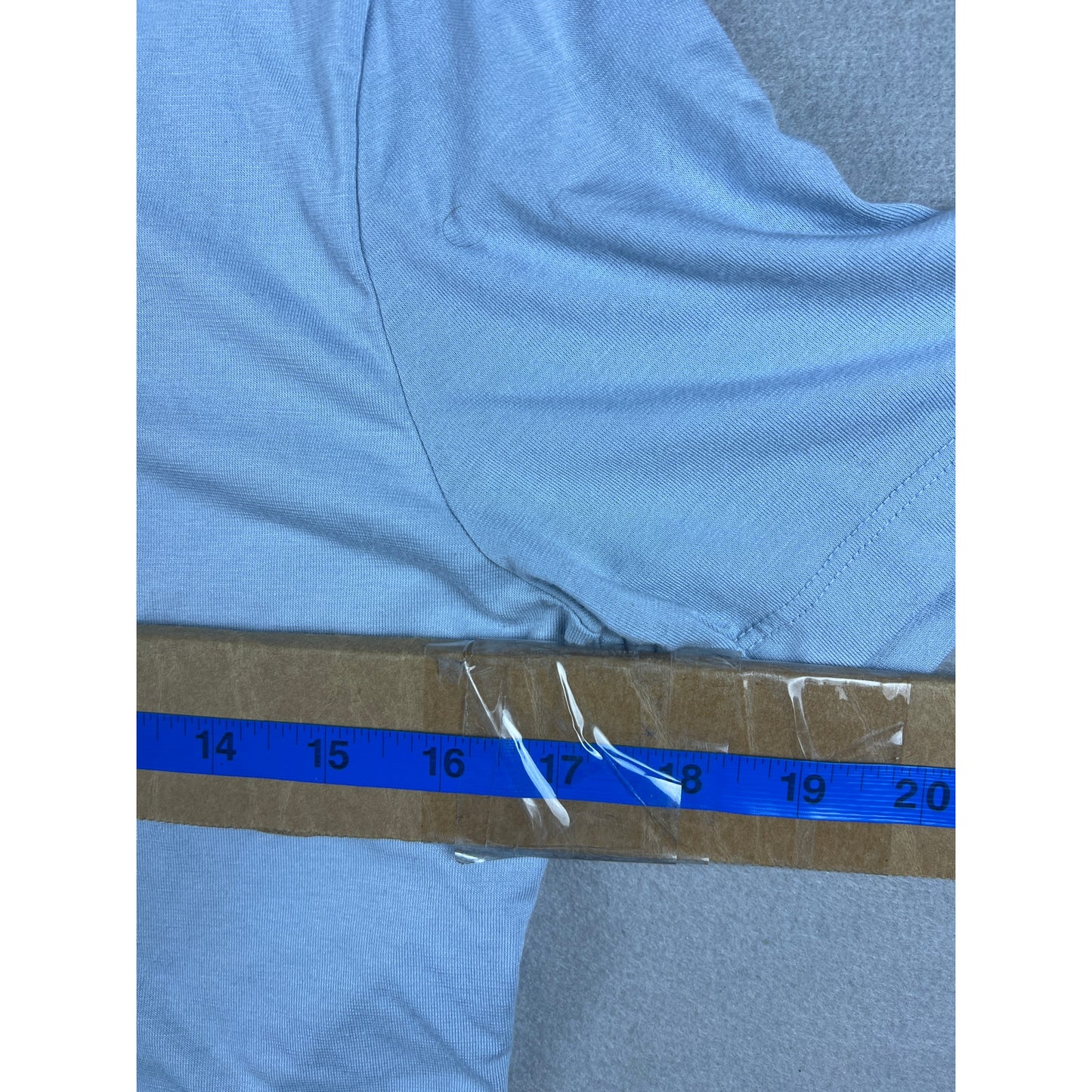 The Nike Cropped Tee Womens - M