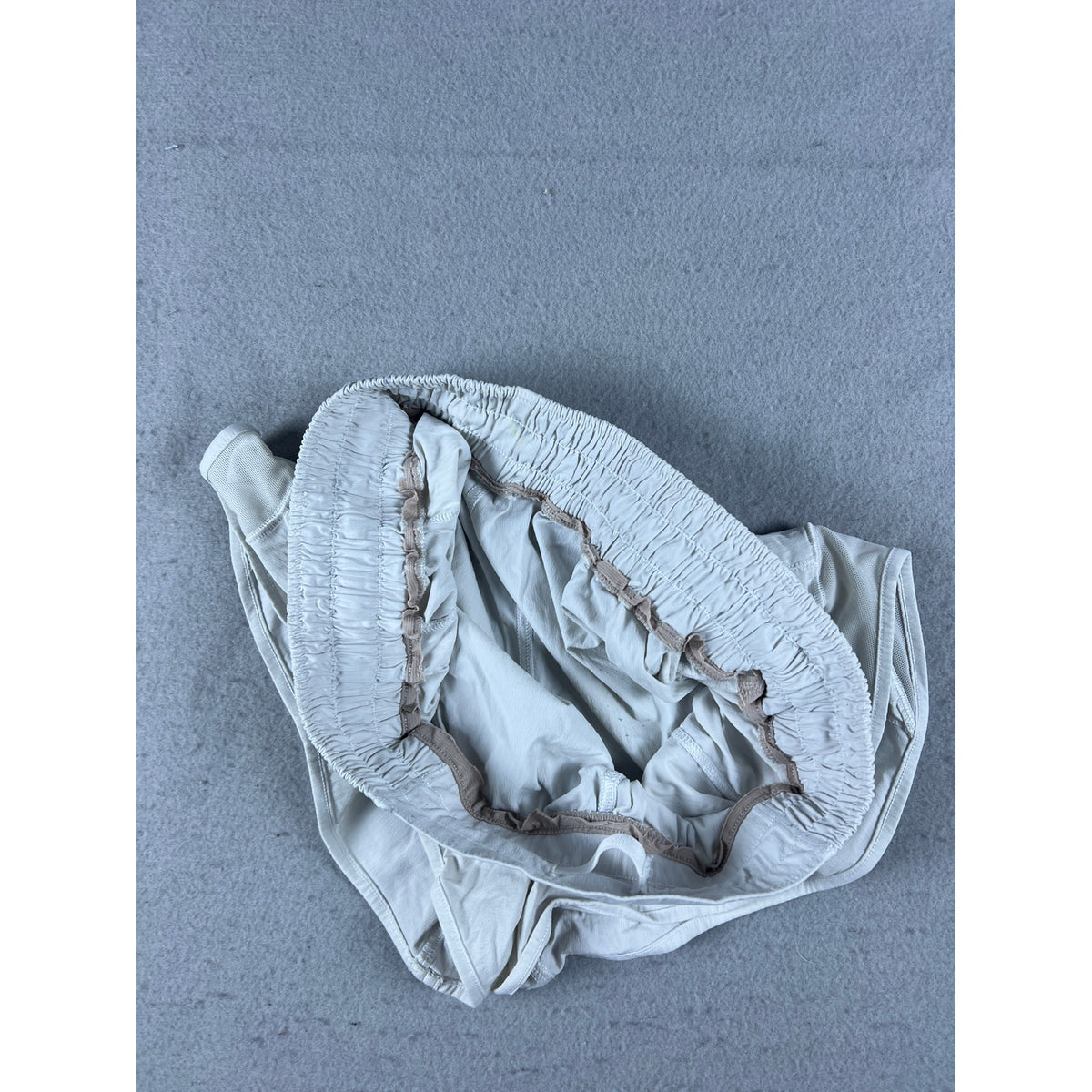 Lululemon Hotty Hot High-Rise Shorts - XS