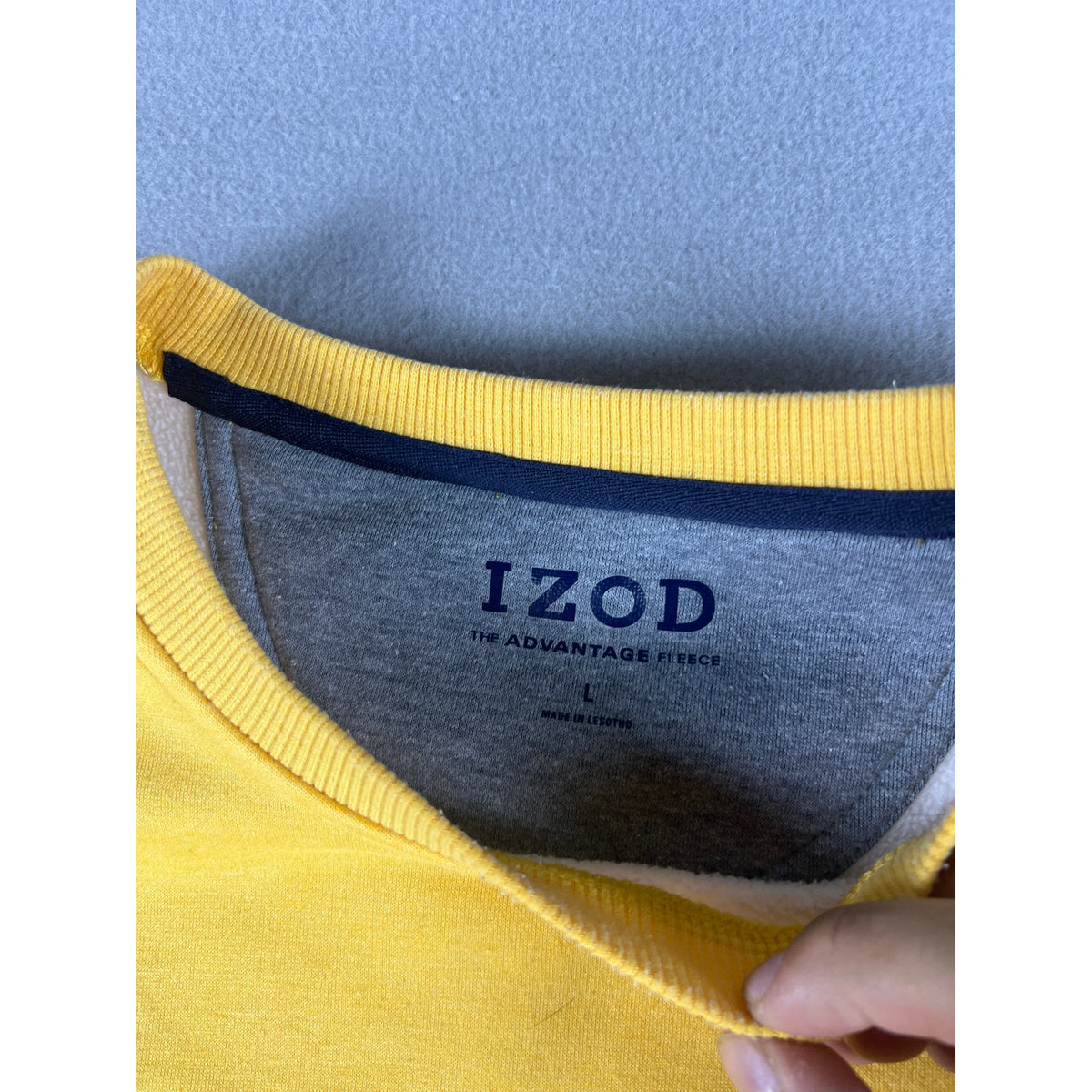 IZOD Advantage Fleece Sweatshirt - L