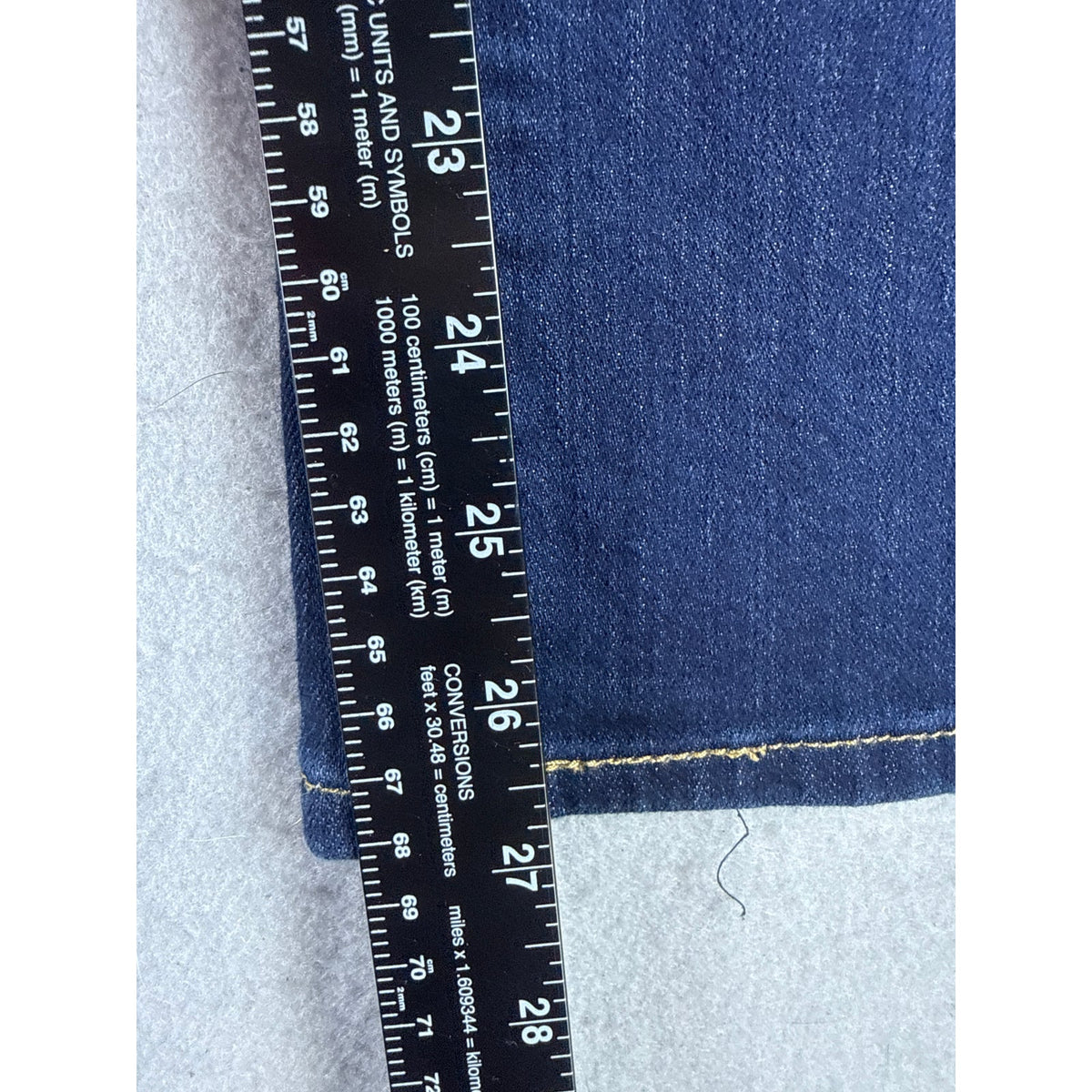 Signature Gold Levi Strauss Rise Bootcut Jeans - 27x27