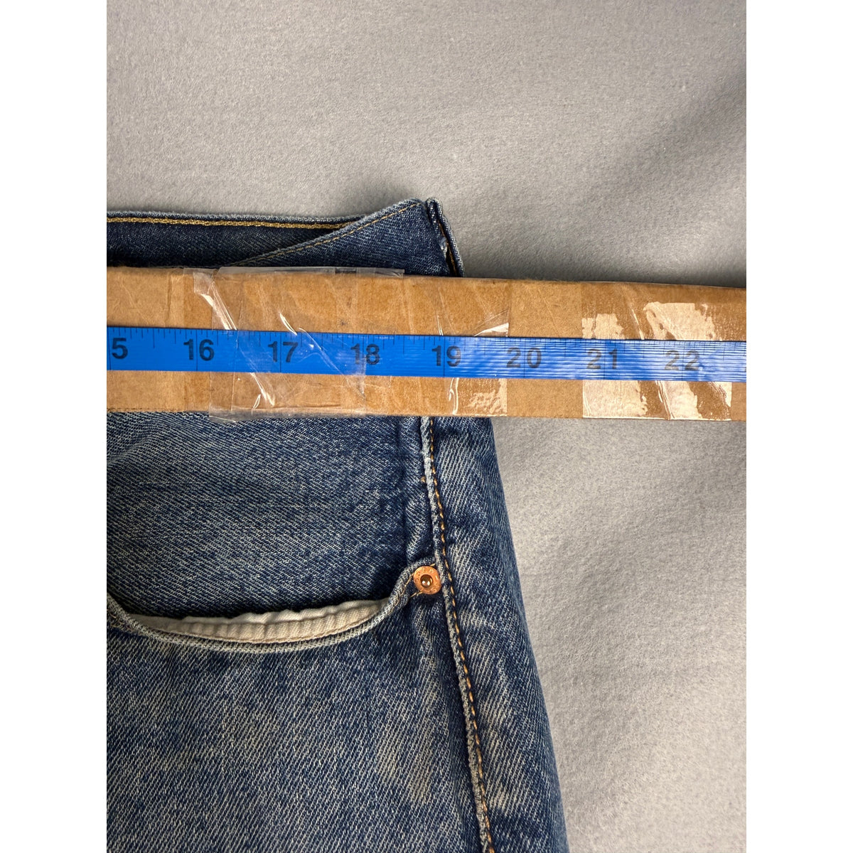Levi's Button Fly Denim Jeans - 40x32