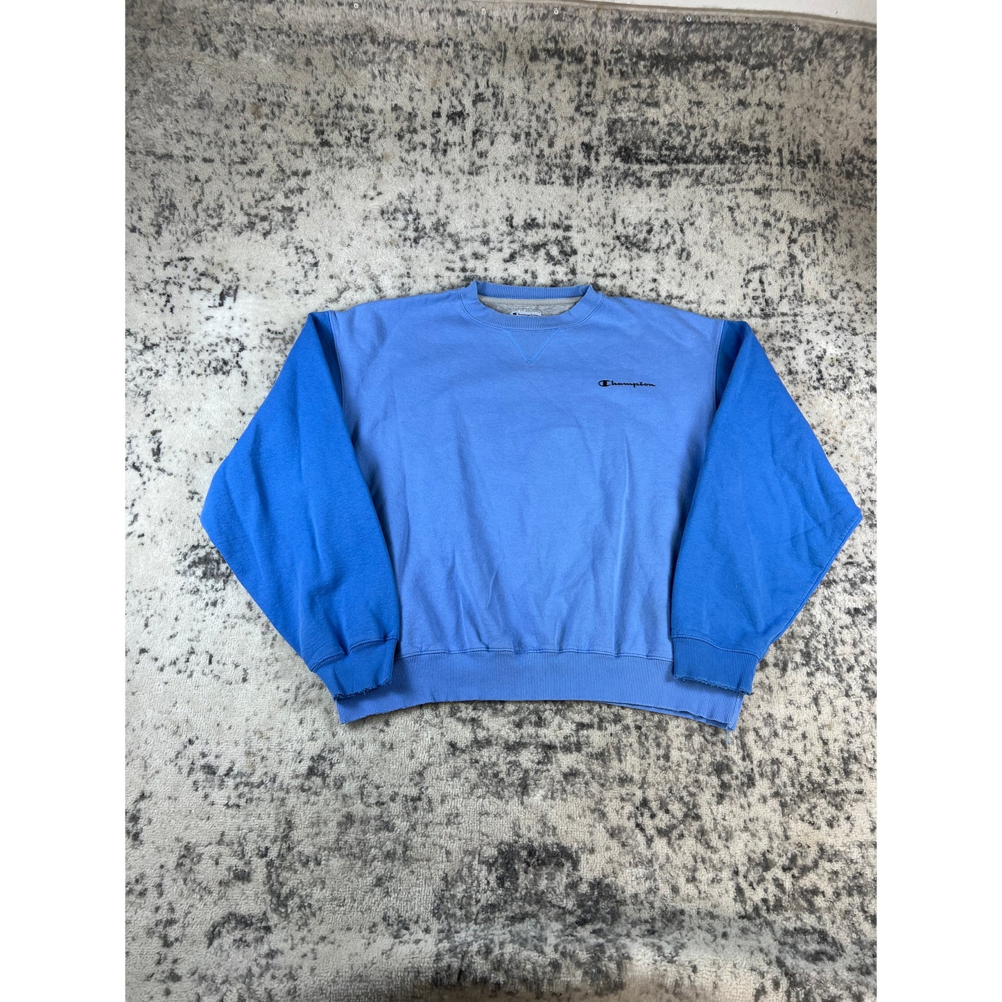 Vintage Two Tone Blue Champion Sweatshirt - XL