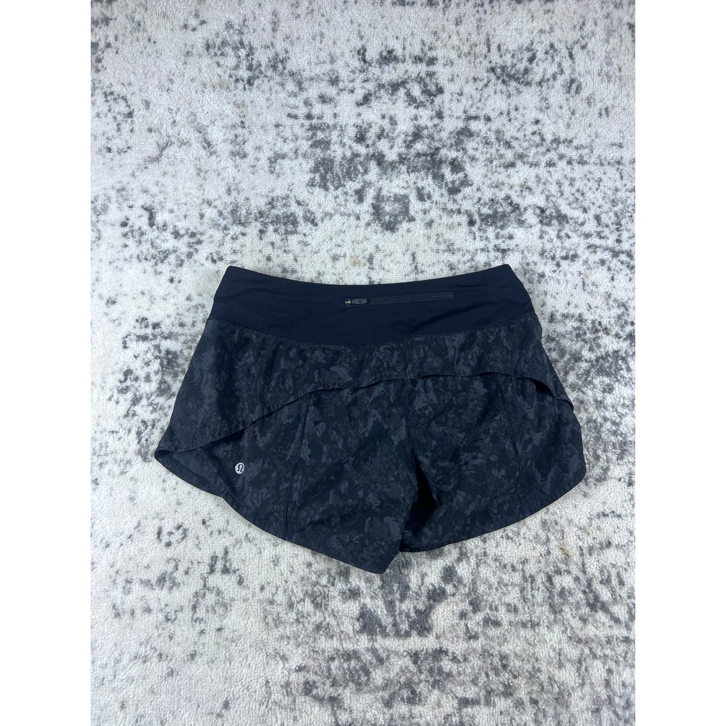 Lululemon Speed Up Low-Rise Shorts - 6