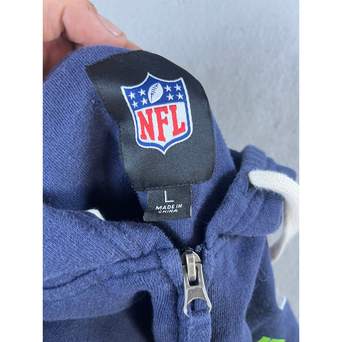 NFL Seattle Seahawks Football Hoodie - L