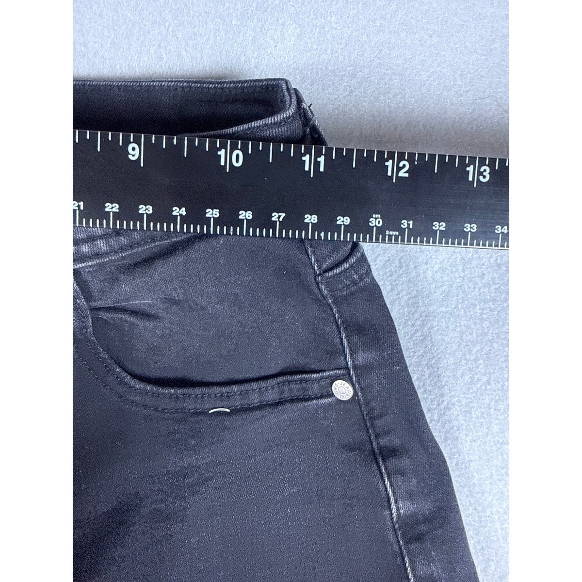 Katch Me High Waisted Wide Leg Jeans - XS