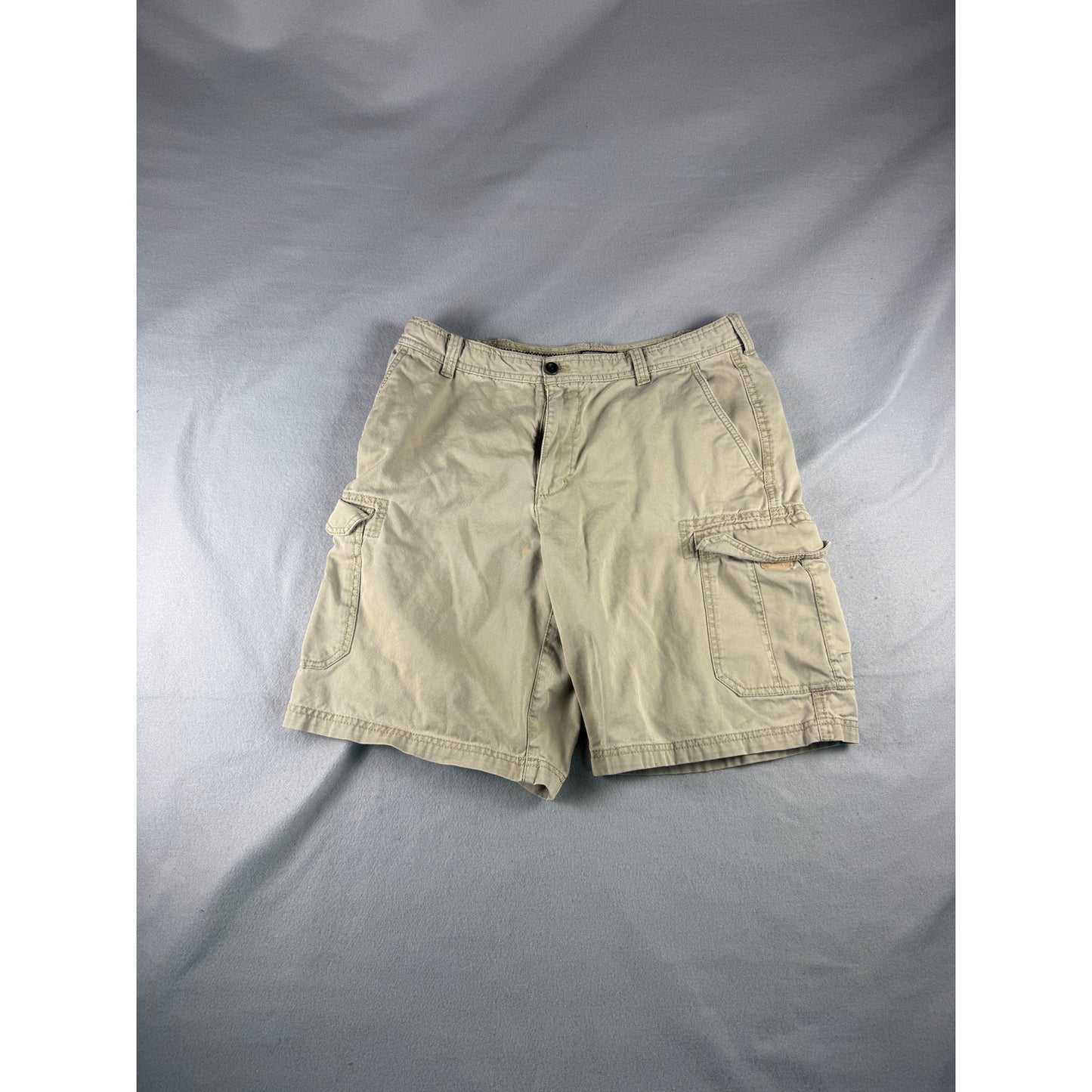 IZOD Cargo Shorts Mens - 34
