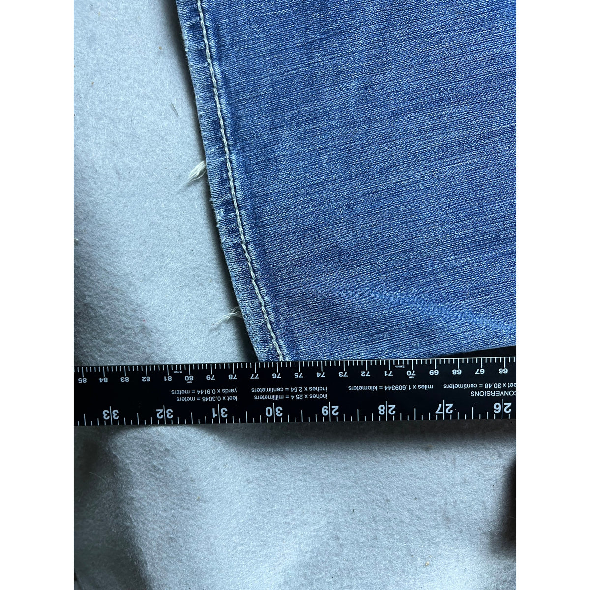 BKE Denim Derek Jeans Mens 36x30 Bootleg Blue Medium Wash Embroidered Pockets