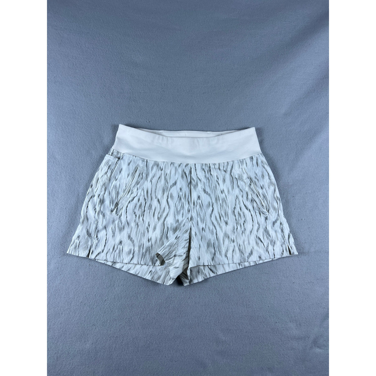 Athleta Trekkie North Shorts - 4