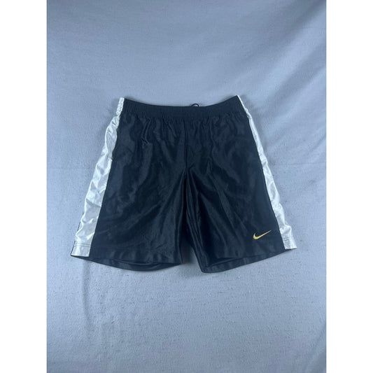 Vintage Y2K Nike Basketball Shorts - M